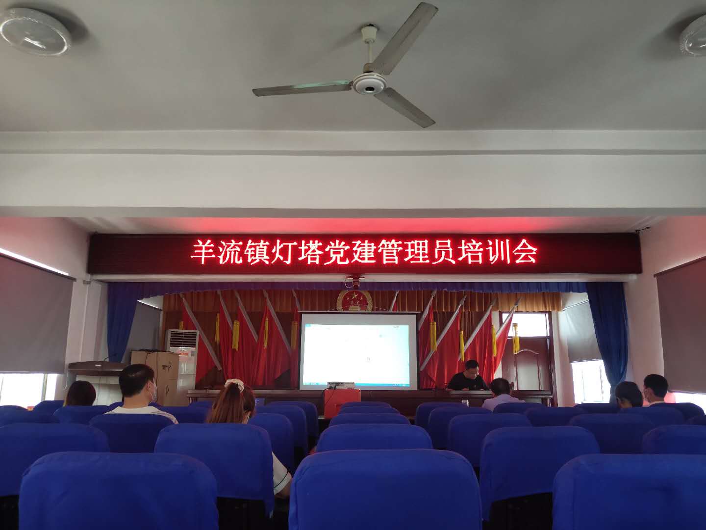 山東興源機械有限公司官網(wǎng)|起重機|行車|山東興源機械|單梁起重機|電動葫蘆|起重配件|www.jskmjx.cn|xyqzj|xyqzj.com|興源起重機|興源|起重機行車|起重設(shè)備|起重機械